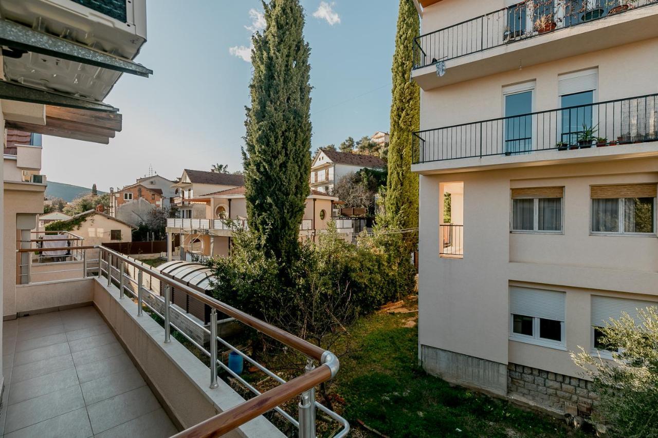 Apartments Rivijera Herceg Novi Extérieur photo